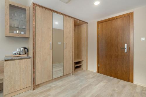 Superior Double Room image 1
