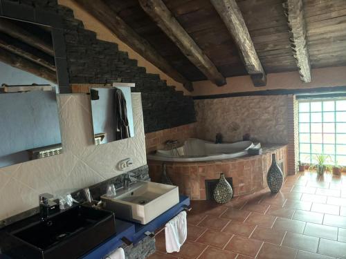 Casa Rural Teruel Alfambra LA DESHILLA in Alfambra