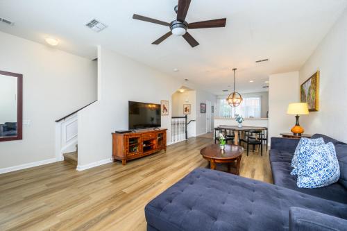 New Listing, Beautiful Townhome, Vista Cay - 4023 in Orlando, Vereinigte Staaten von Amerika