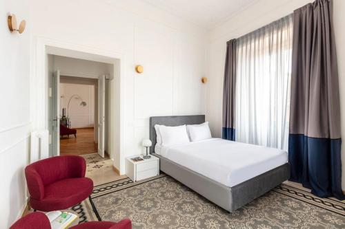 SJR Luxury Apartment Trevi Fountain - image 3