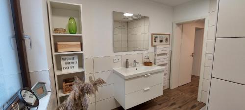 Gemütliche 3 1/2 Zimmer Wohnung