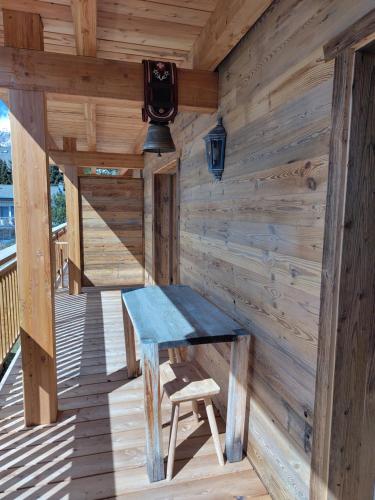 Erkély/terasz, Mountain view cosy, comfortable 1 bed-room Luxury Appartment Crans-Montana in Crans Montana