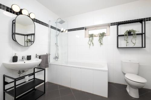 Prague Days - Modern Apartments just 7 min from Wenceslas Square - image 10