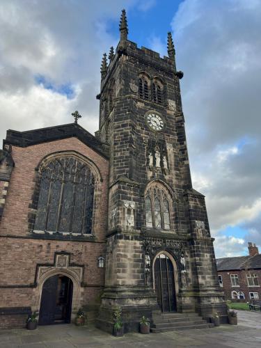 Macclesfield Lodge