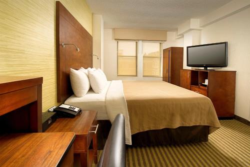 Comfort Inn Downtown DC/Convention Center - image 6