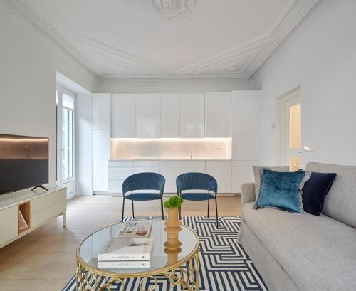 Two-Bedroom Apartment image 4