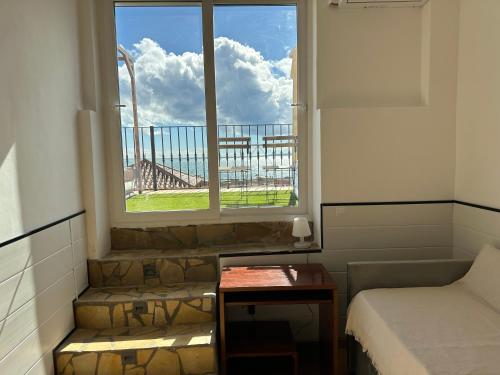 Rooms in Seafront Villa