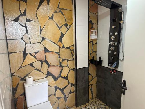 Rooms in Seafront Villa