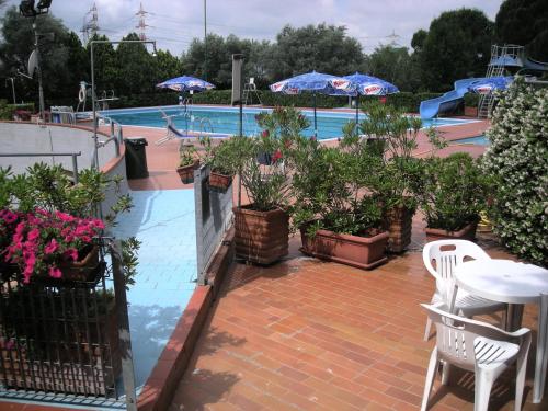 Úszómedence, Hotel Delta Florence in Calenzano