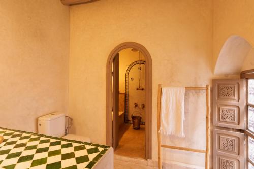 Riad Kiwi - Private Historic Riad Jacuzzi & Hammam - Entire Home - image 3