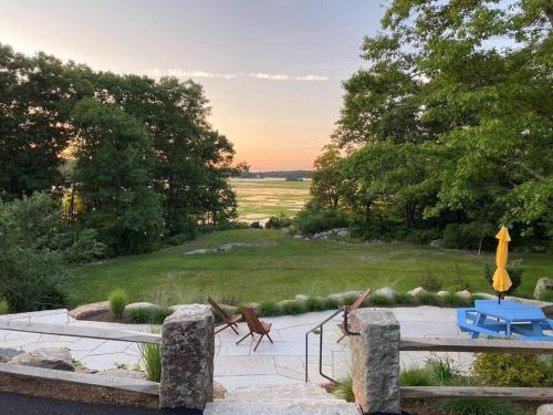PREMIUM PROPERTY - Private 2-Acre Retreat - MODERN 4 Bedrooms - See Video Tour in Gloucester, USA