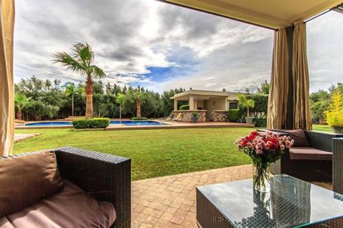 Villa 751, Villa d'architecte, cuisinière, piscine chauffée et services, Marakéš (fotografie 8)