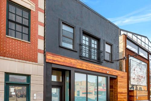 Bright Modern 4Bd 2Ba in the Heart of Wrigleyville condo - image 6