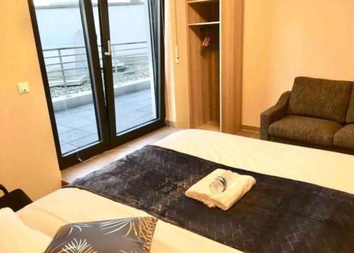 Two bedrooms in city center with terrace