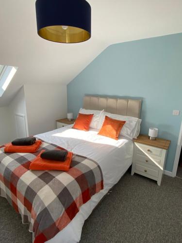 stylish and modern Spacious 2 bedroom apartment in Lanveino