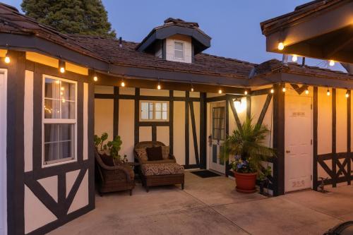 Solvang Inn & Cottages - main image