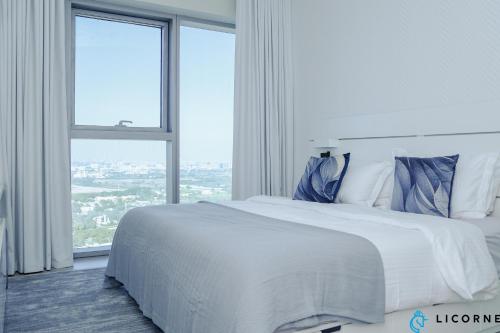 Unveil Downtown Luxury, 1BR Majestic Skyline Views - Downtown Views ll, Dubai (Foto 5)