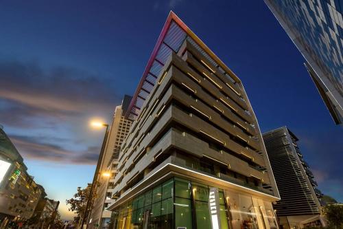 Boulevard Abdali Luxury 1 BR Apartment - main image