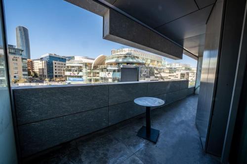 Boulevard Abdali Luxury 1 BR Apartment - image 11