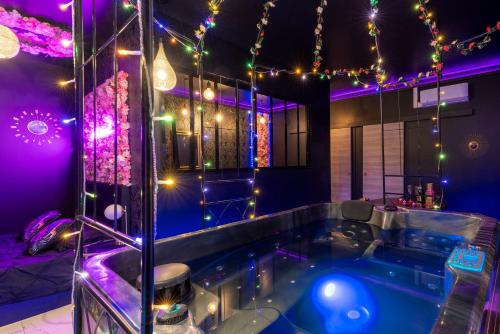 Sweet SECRET'S JACUZZI in Leņī