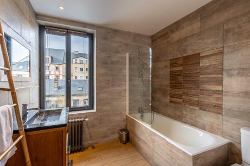 "Cap sur Honfleur" House in the center of Honfleur 12P "Cap sur Honfleur" House in the center of Honfleur 12P