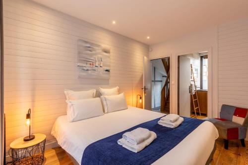 "Cap sur Honfleur" House in the center of Honfleur 12P "Cap sur Honfleur" House in the center of Honfleur 12P