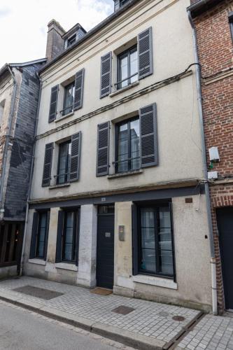 "Cap sur Honfleur" House in the center of Honfleur 12P "Cap sur Honfleur" House in the center of Honfleur 12P
