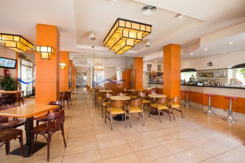 酒吧/高級酒吧, 布拉瓦海岸酒店 (Hotel Costa Brava) in 布拉內斯