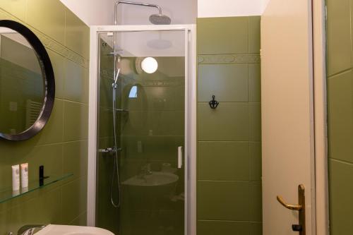 Sir Toby's Midtown - Hostel Room Type - 