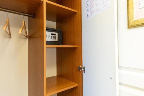 Deluxe Single Room image 8
