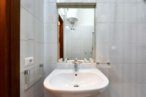 Anastasio II apartment - image 4