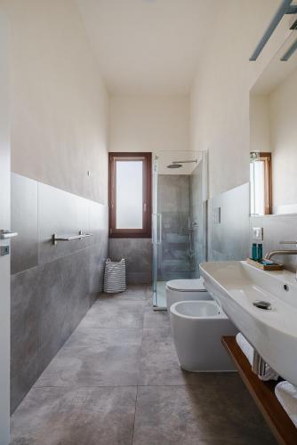 Superior Triple Room image 2