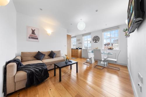 Modern Flat in Stockwell, 10 mins from Oxford Circus