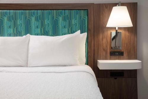 Hampton Inn Kingsland - image 10