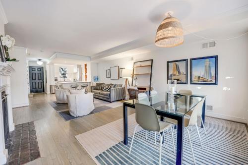 Chic & Central Foggy Bottom DC Stay