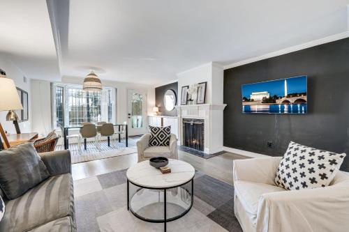 Chic & Central Foggy Bottom DC Stay