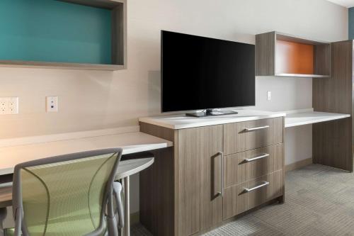 Home2 Suites by Hilton Redlands CA - image 12