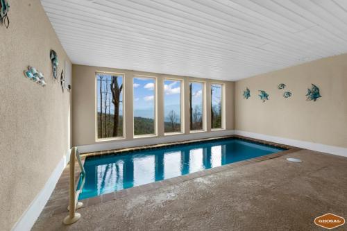 Elevated Escape by Ghosal Luxury Lodging - Chalet - Sevierville