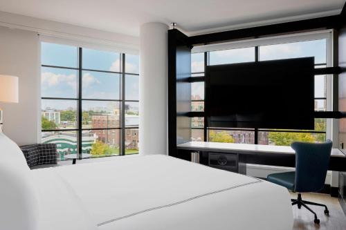 King Room - Hearing Accessible/High Floor