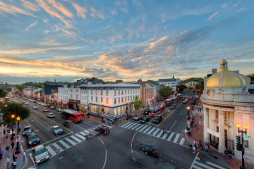 Chic & Central Foggy Bottom DC Stay