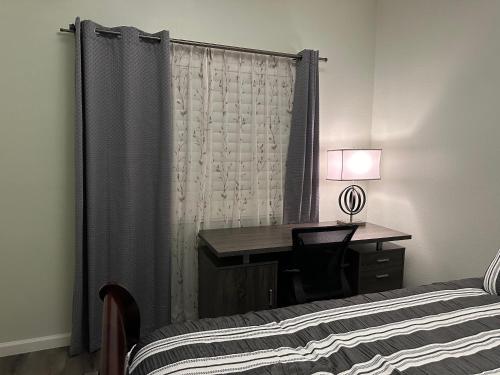 Cozy private rooms in Eastvale