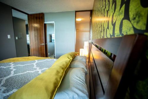 Enchanted Jewel 9 Beachfront Pool - main image