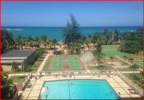 Enchanted 17 Jewel Beachfront Luquillo -Pool in Luquillo