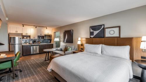 Sleeps 4