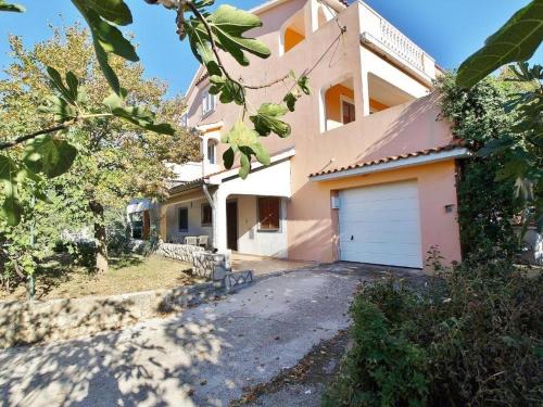 Apartments with a parking space Lopar, Rab - 22583