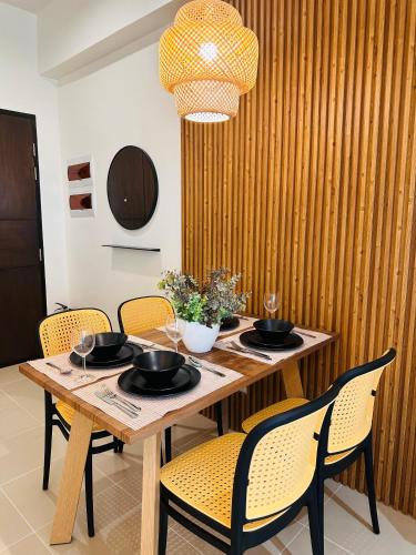 Studio K- Japandi-Inspired Condo Unit at The Palladium Studio K- Japandi-Inspired Condo Unit at The Palladium