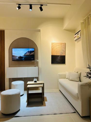 Studio K- Japandi-Inspired Condo Unit at The Palladium Studio K- Japandi-Inspired Condo Unit at The Palladium