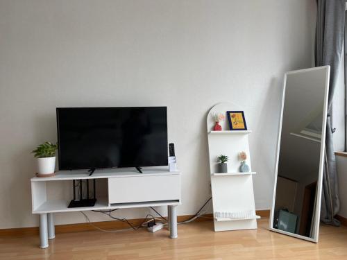 Hongdae Guesthouse3 1min from Hongik Uni station Exit #1, Soul (fotografie 9)