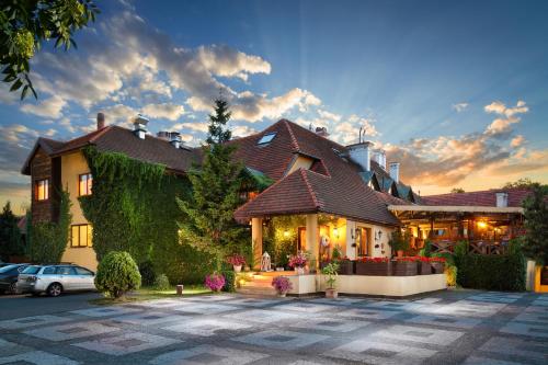 Villa Riccona - Accommodation - Bronisze