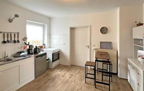 Beautiful Apartment In Eldetal Ot Wredenhagen With Wifi